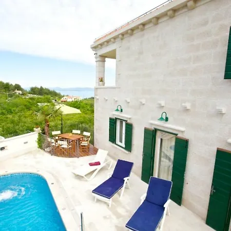 Serena Villa *