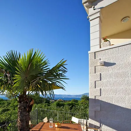 Serena Villa *